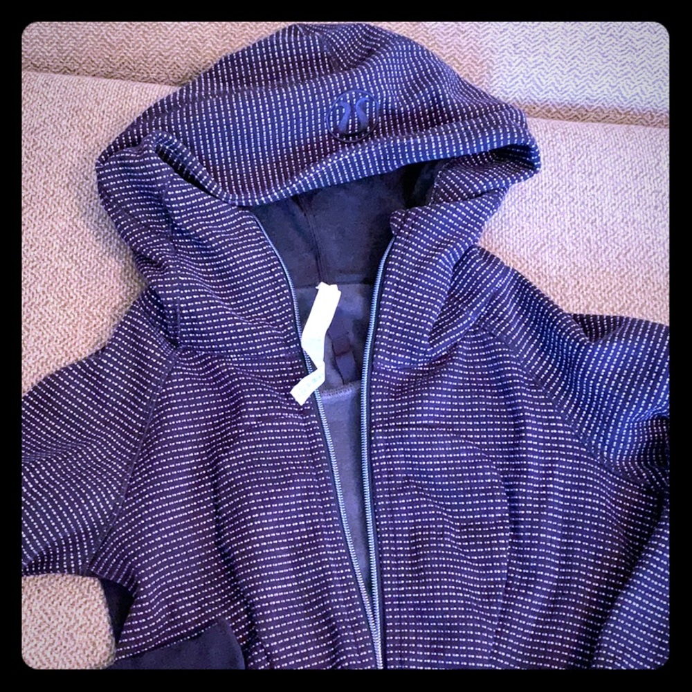 Lululemon Scuba Hoodie size 4 Dark blue